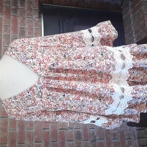 Entro Multicolor Floral Blouse with Lace Accents